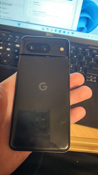 Google pixel 8.  128 гб black