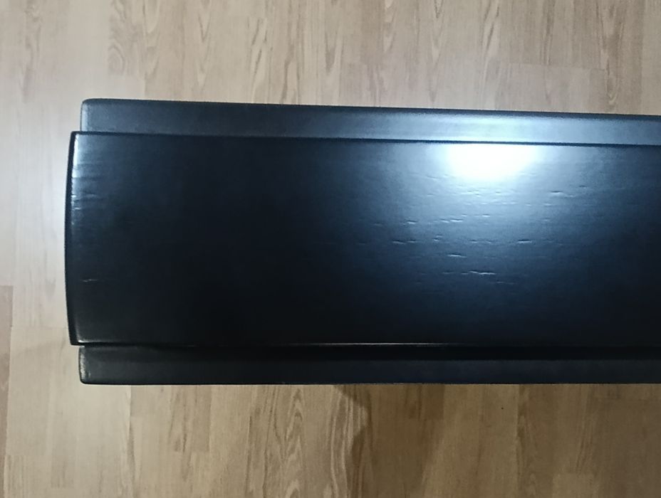 Mesa de jantar redonda extensível em madeira maciça – lacada a preto