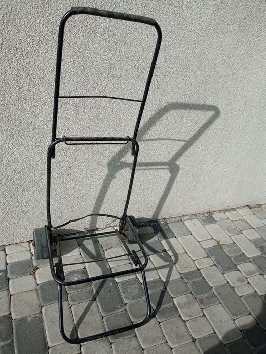 Візок залізний чорний б/у.
