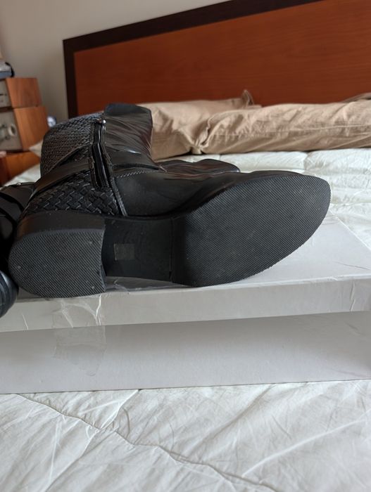 Botim preto da Quebramar