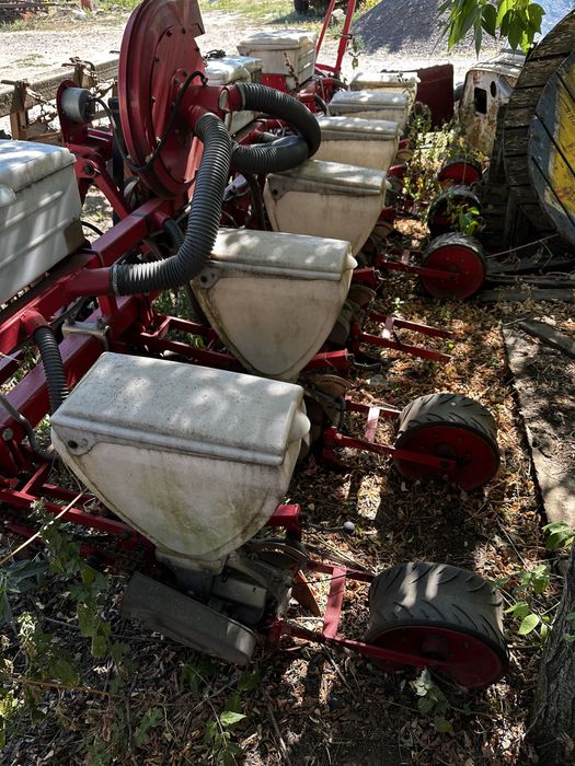 Сівалка просапна УПС-8