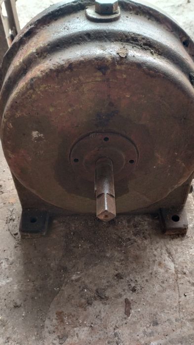 Редуктор планетарний