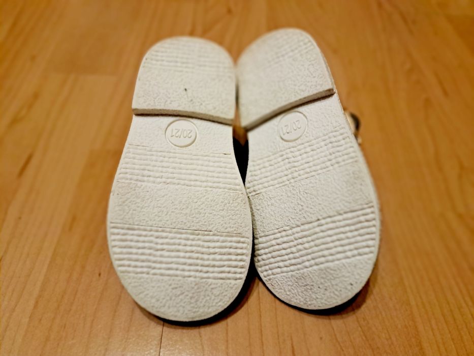 Granatowe buciki Reserved 20/21