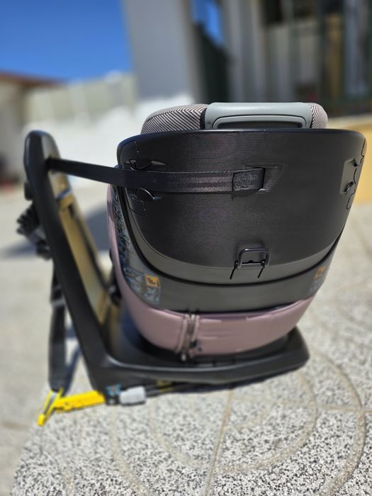 Cadeira Auto Bebeconfort ROTATIVA (isofix)
Com ISOFIX
4 Meses aos 4 An