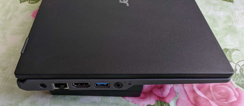 Acer TravelMate B118