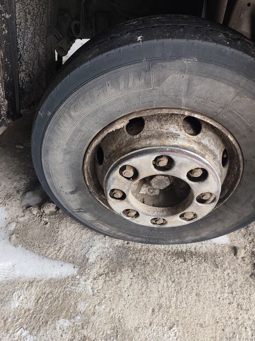 Вантажівка Ман 14.272