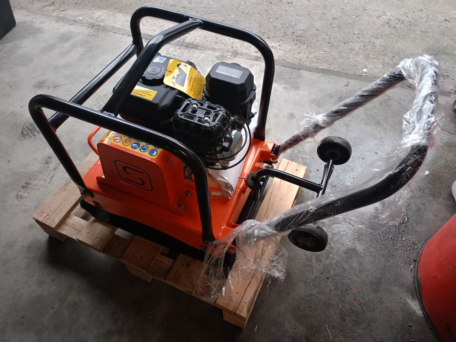 Zagęszczarka płytowa gruntu SCHWARTZMANN ubijak ZG90H 90KG 20 kN