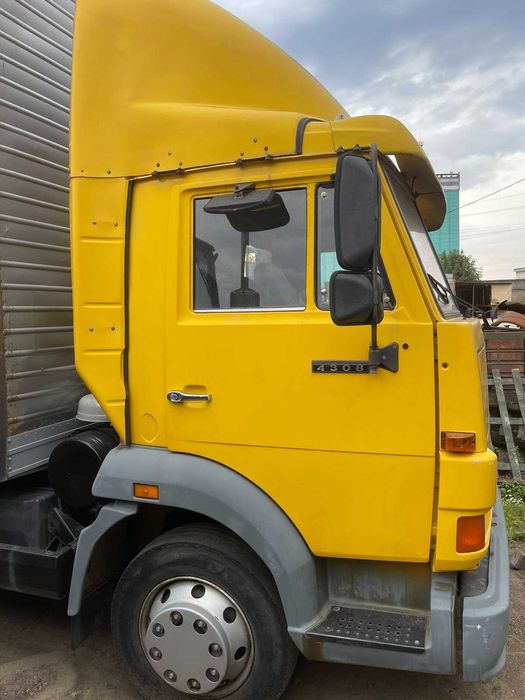 Автомобіль КамАЗ 4308