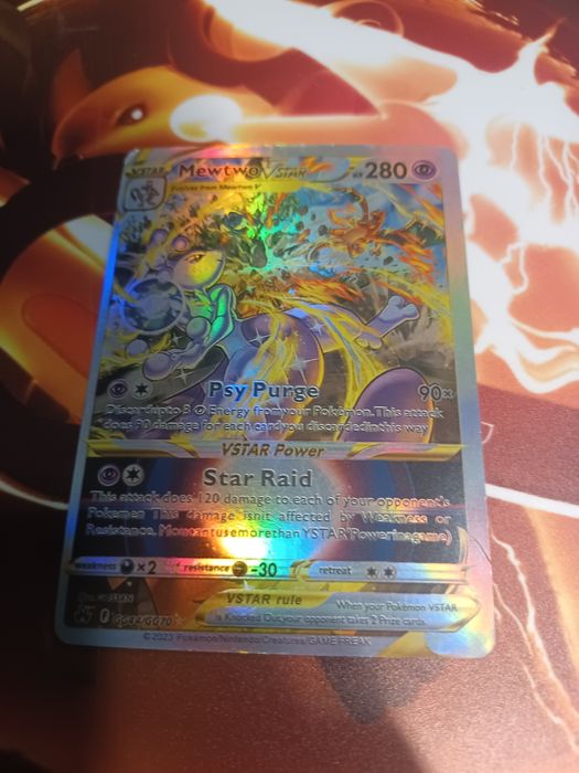 Karta pokemon MeatwoVstar