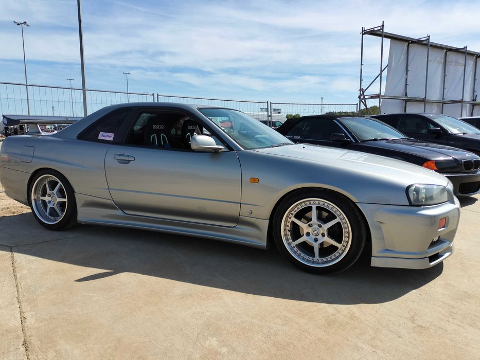 nissan r34 skyline w Twojej okolicy? Sprawdź kategorię