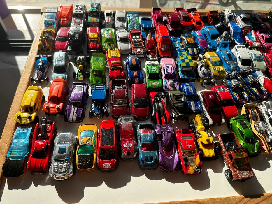 Hot wheels 94 carros