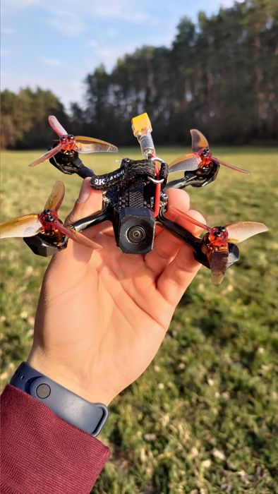 Dron Kayoumini 2.5 " HDZero plus dodatki