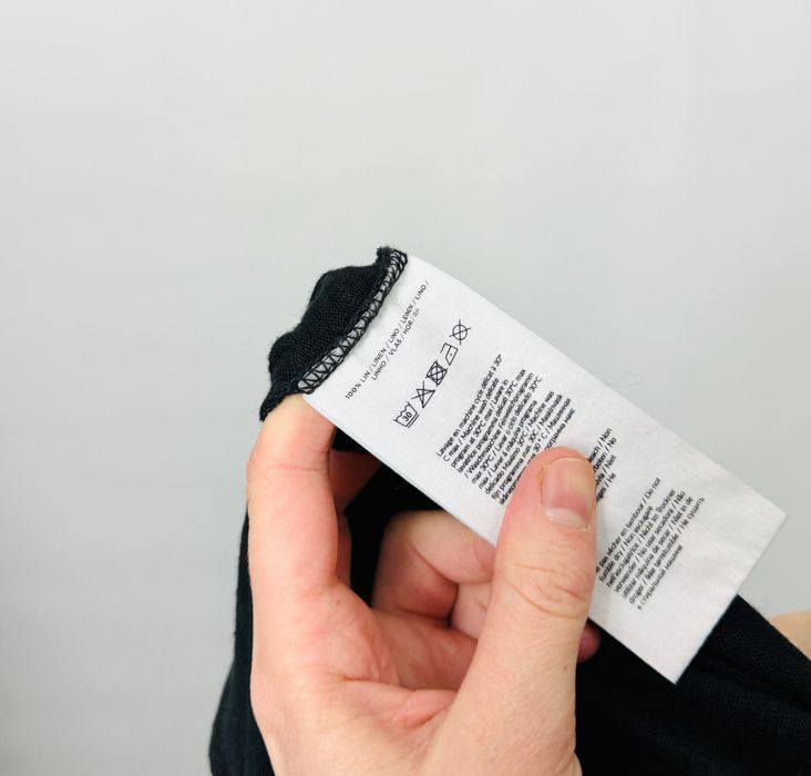 Czarny t‑shirt z dekoltem V XS 34