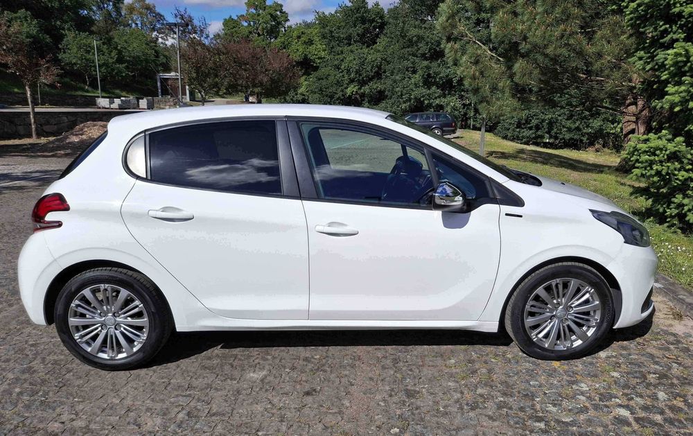 Peugeot 208 1.5 BlueHdi NACIONAL - 19