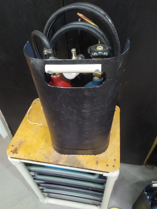 Газосварочный пост для пайки твёрдыми припоеми по меди ,латуни железу