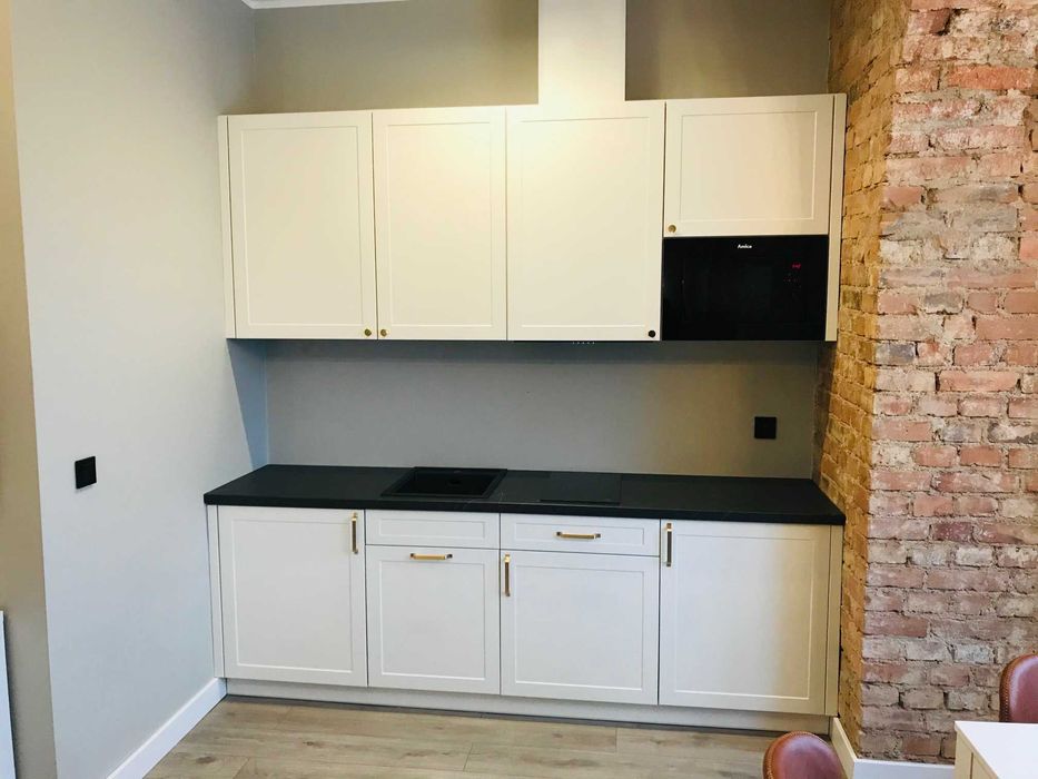 Kawalerka 28 m², centrum Jeleniej Góry, dostępna od zaraz.