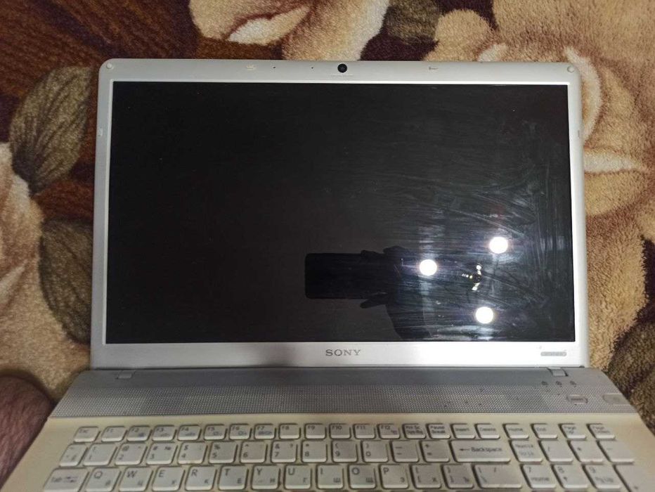 Ноутбук  Sony VAIO (VPCEF4E1R) на запчастини (або відновлення)