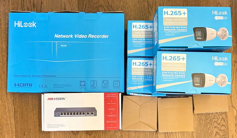 Zestaw do Monitoringu 4 kamery, rejestrator z dyskiem, switch.