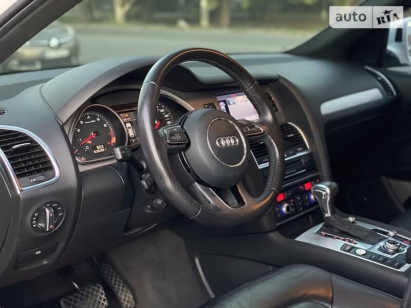 Продам Ауди Q7 2014г