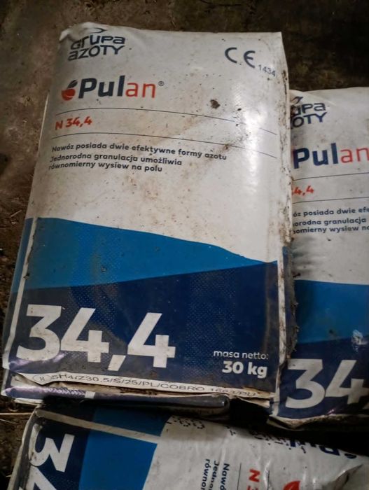 Sprzedam Saletra Pulan 30 kg 34,4.      8 worków