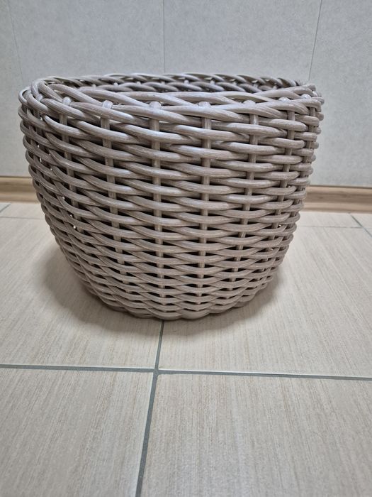 Кашпо з ротангу на 12 л