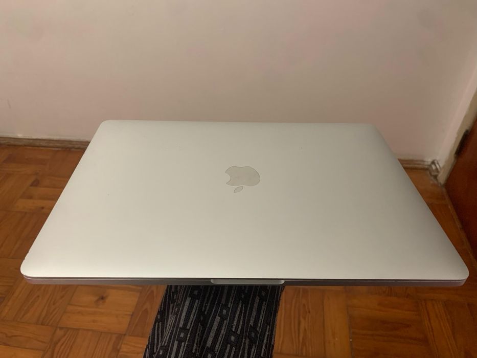 MacBook PRO M1 13 202/