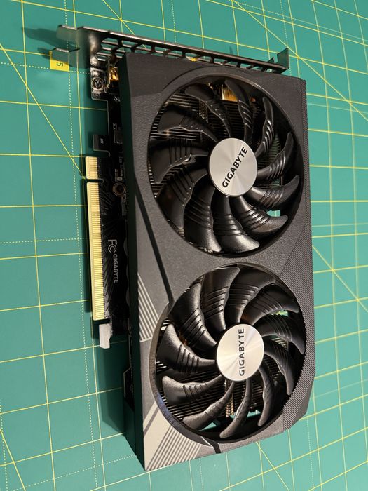 Відеокарта Gigabyte RTX 3060 Ti 8G  • Відмінний стан
