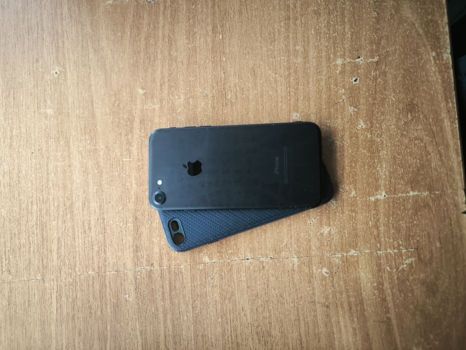 iPhone 7 32gb. Гарний стан.
