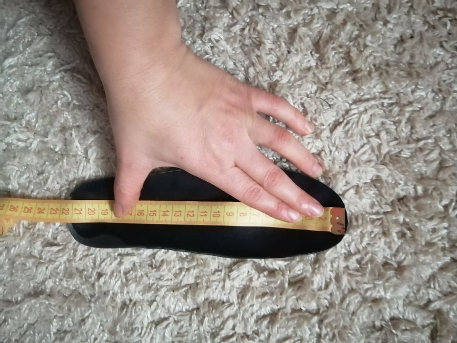 Продам демісезонні  ботінкі