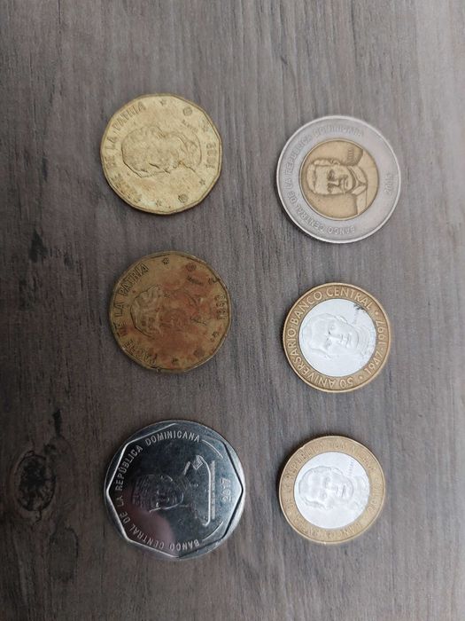 Lotes de Moeda Estrangeiras  - Islandia - Perú -Cuba - Rep. Dominicana