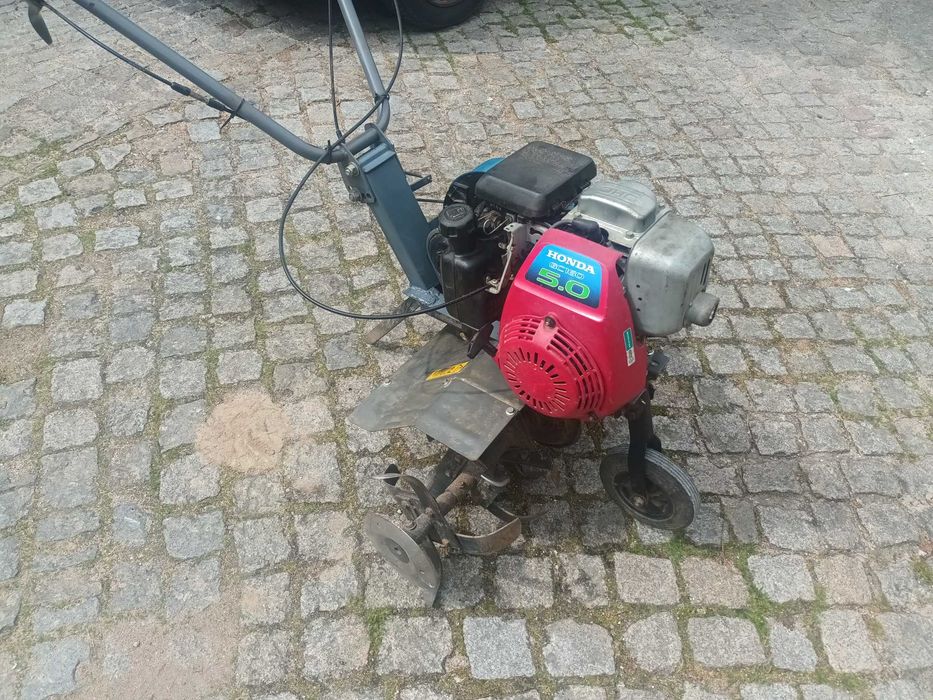 Motoenchada Troia com motor Honda 5 hp