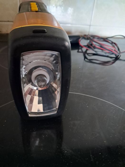 Lanterna,com piscas e lampada fluorescente