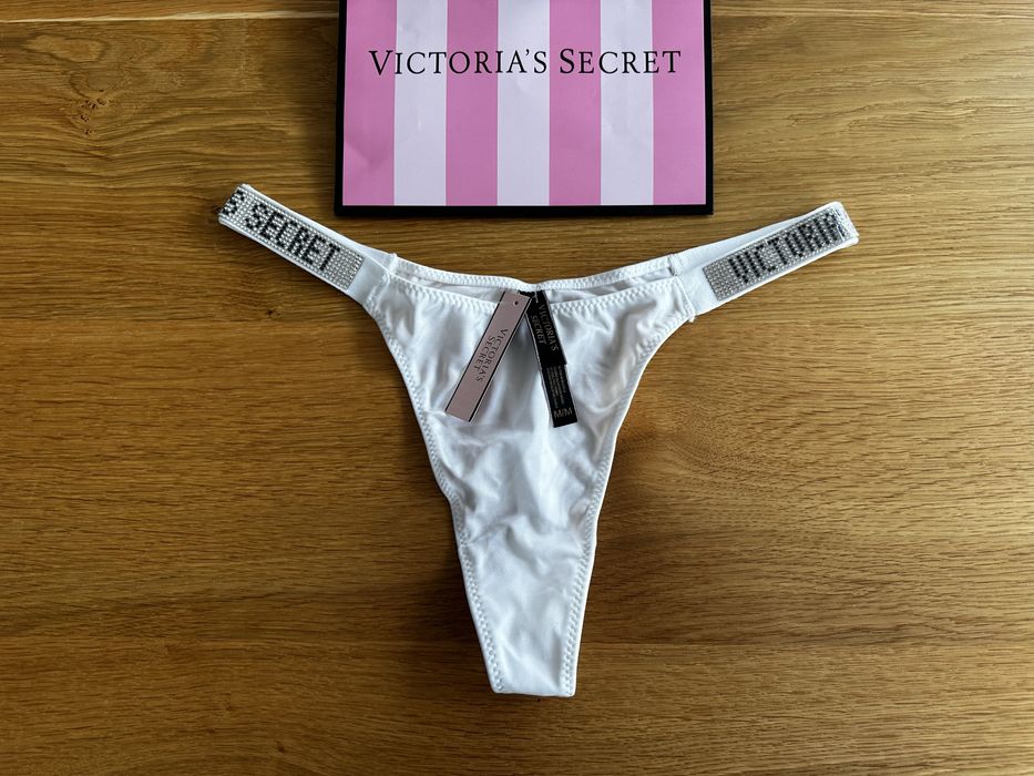 NOWE stringi Victoria’s Secret rozmiar S / M cyrkonie gładkie