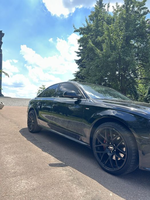 Продам Audi A4 B8
