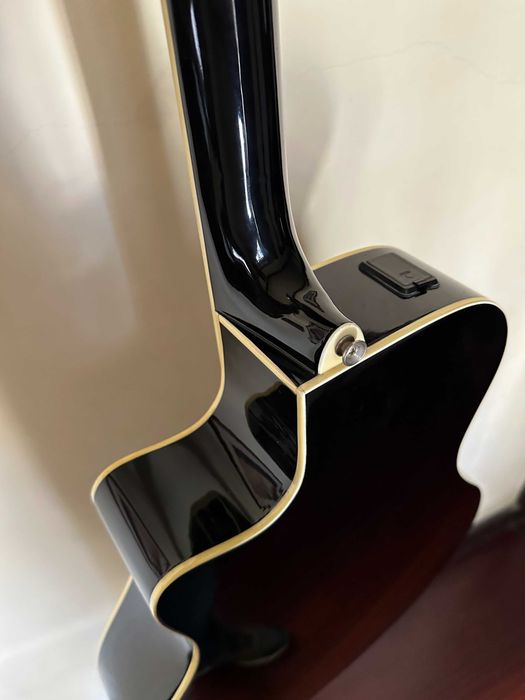 Yamaha APX500 — guitarra eletroacústica