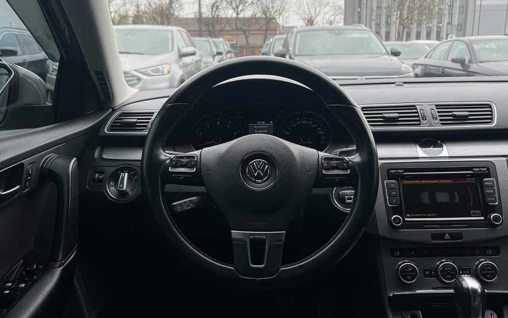 Volkswagen Passat 2013