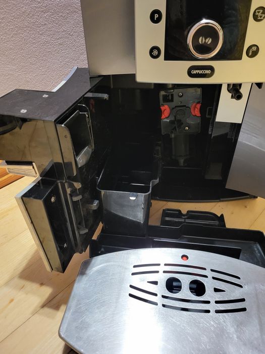 Кавомашина Delonghi