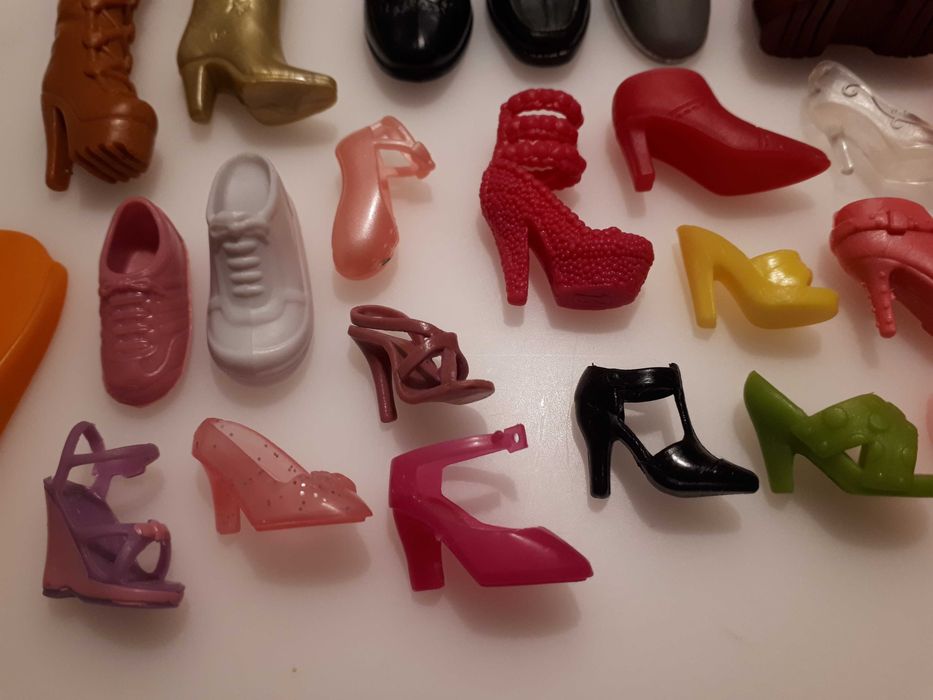 Buty Barbie szukają pary