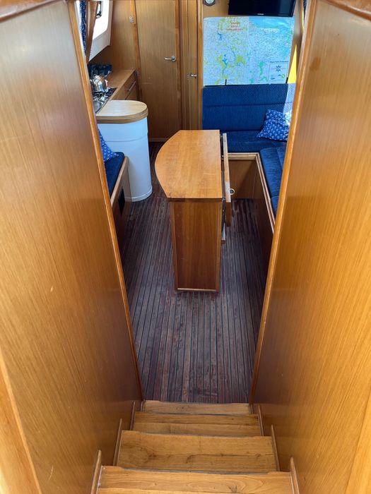 Zamienie  na camper / houseboot lub sprzedam łódź