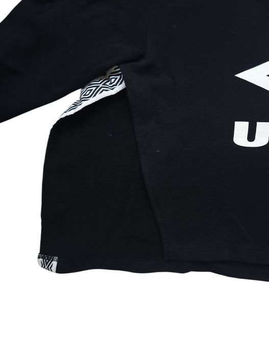 Bluza  Umbro M  z rozcięciami po bokach rozmiar M