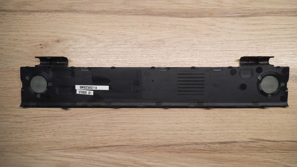 Zaślepka zawiasów Toshiba Tecra S4