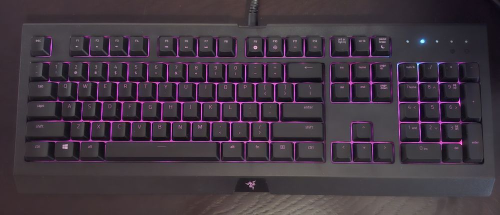 Teclado Gaming (Razer Cynosa Chroma)