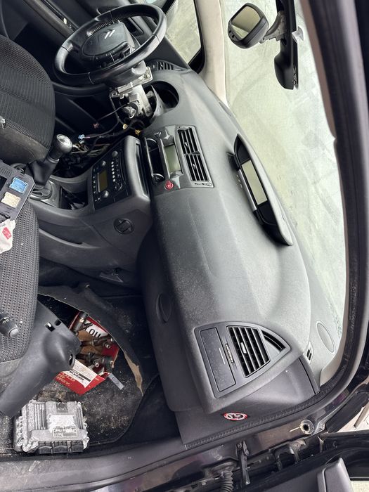 CITROEN C4 1.6 HDI PARA PEÇAS