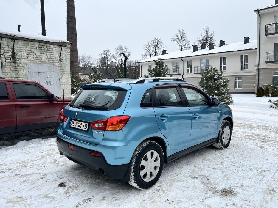 Mitsubishi ASX 2011 року