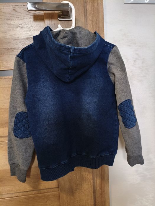 Jak nowa bluza chłopięca 122/128