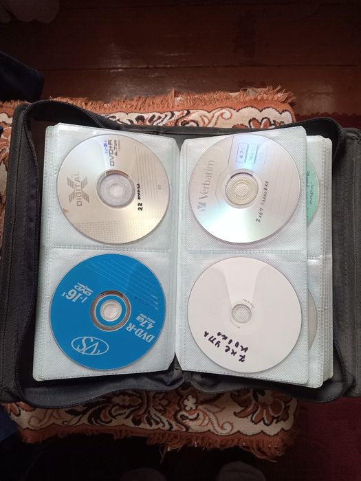 CD-ROM Holder б.у