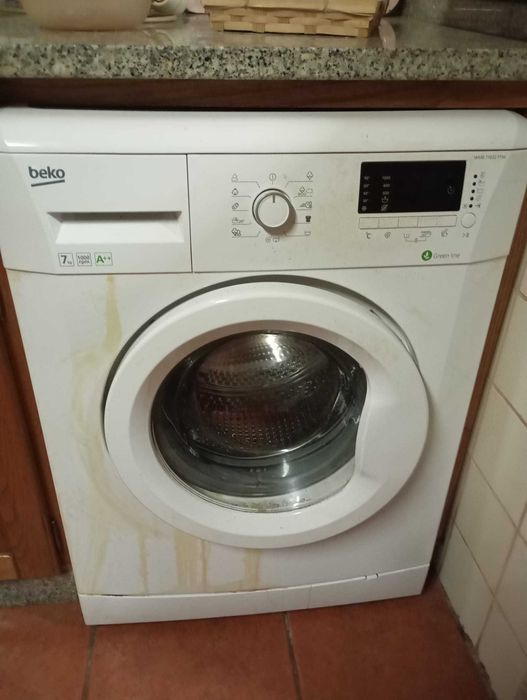 Móveis e eletrodomésticos usados para venda