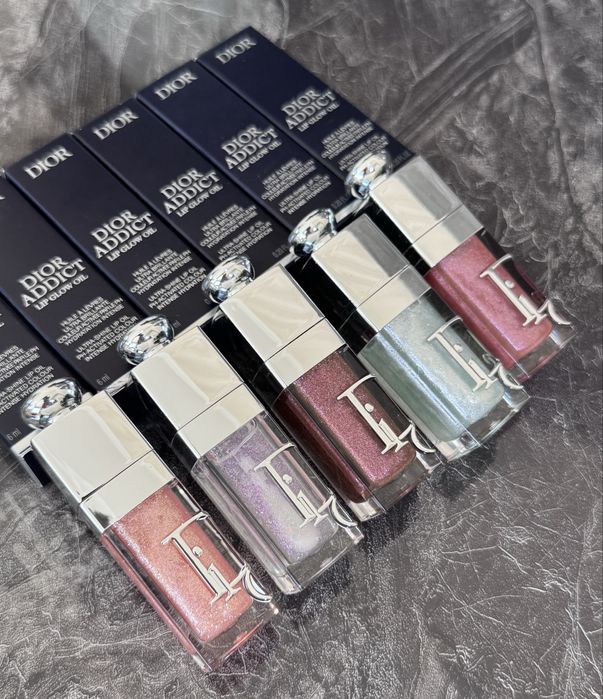 Зволожуюча олія для губ Dior Lip Glow Oil