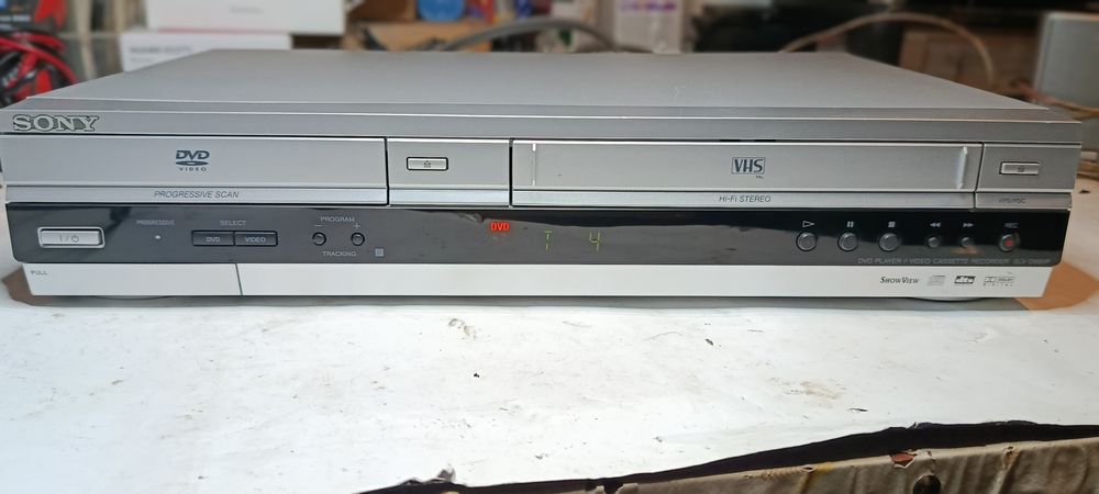 Odtwarzacz CD i VHS Sony SLV-D980P