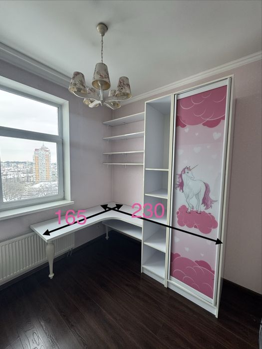 ТЕРМІНОВО! Дитячий стіл + шкаф + полички